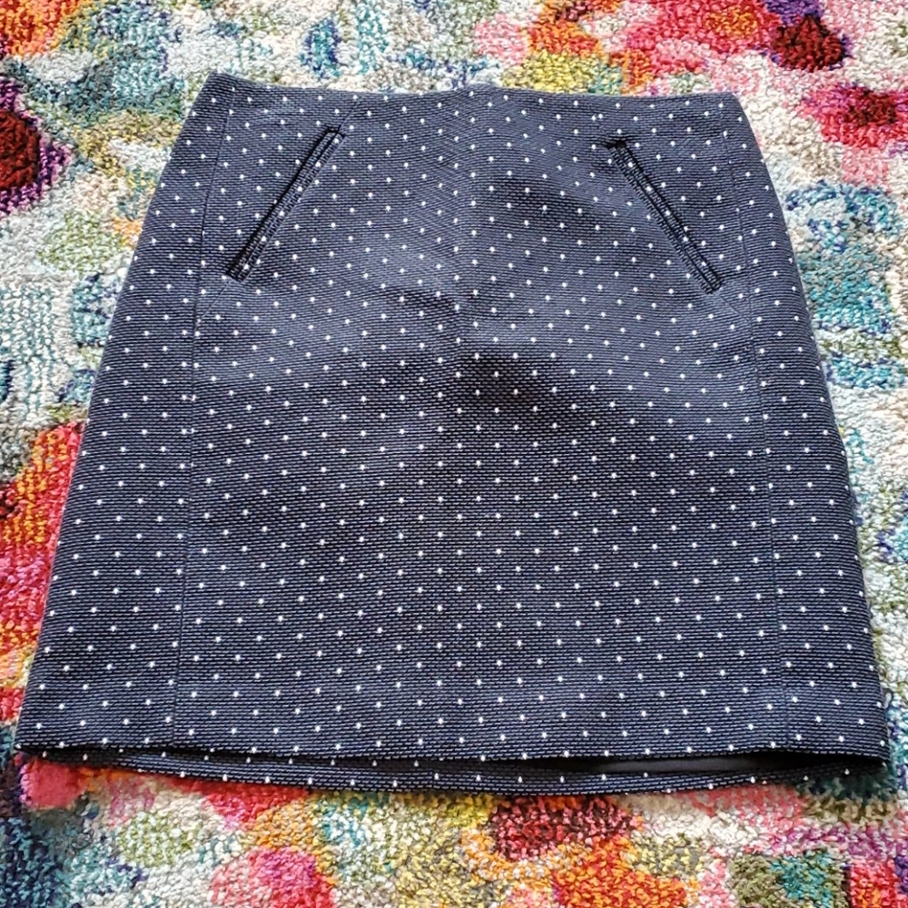 Navy with white dots textured skirt